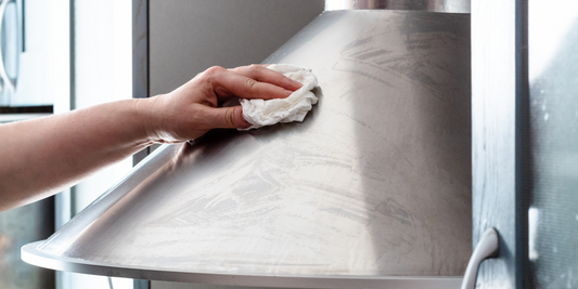 🧼 Hotte de Cuisine encrassée : Comment la Nettoyer Facilement et Éliminer la Graisse Tenace ?