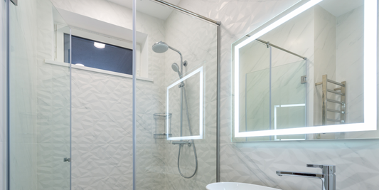 🚿 Parois de douche et colonne en inox : Comment éliminer calcaire et traces sans effort ?